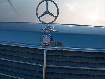 Usata Mercedes 230 132 CV (97 kW) 1988 Grigio Coupé