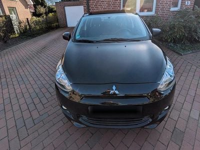 Gebraucht Mitsubishi Space Star 71 PS (52 kW) 2016 Schwarz Kleinwagen