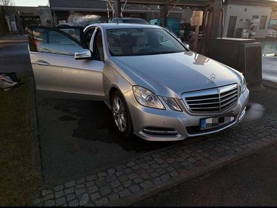 Gebraucht Mercedes E250 Elegance 204 PS (150 kW) 2011 Limousine