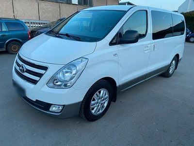 Gebraucht Hyundai H-1 136 PS (100 kW) 2016 Weiß Van / Kleinbus