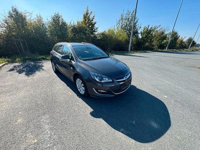 Usata Opel Astra 163 CV (119 kW) 2015 Marrone Station wagon