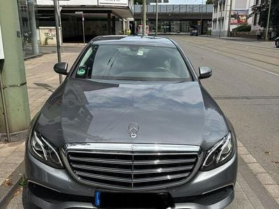 Mercedes E200