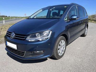 Gebraucht VW Sharan Comfortline 150 PS (110 kW) 2017 Blau Van / Kleinbus