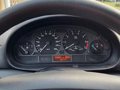 Silber Gebraucht 2002 BMW 316 Limousine | 3.000 € (Etwas zu teuer)