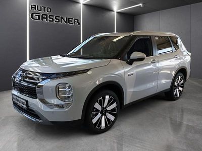 Neu Mitsubishi Outlander P-HEV Select 306 PS (225 kW) 2026 Weiß SUV