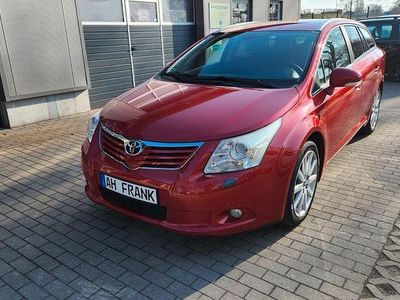 Gebraucht Toyota Avensis Executive 152 PS (111 kW) 2010 Rot Kombi