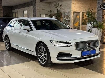 Weiß Gebraucht 2024 Volvo V90 Core Kombi | 41.500 € (Superpreis)