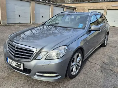 Gebraucht Mercedes E350 Avantgarde 265 PS (194 kW) 2012 Grau Kombi