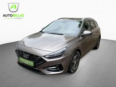 Gebraucht Hyundai i30 120 PS (88 kW) 2024 Braun Kombi