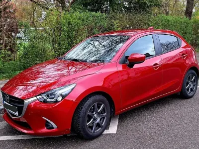 Usata Mazda 2 Sports-Line 90 CV (66 kW) 2017 Rosso Berlina