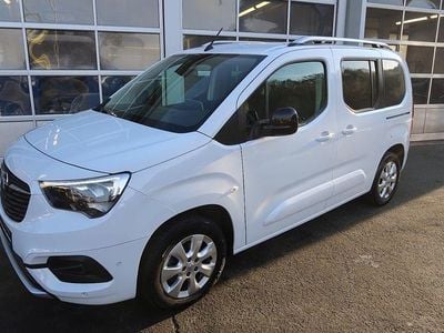 Weiß Gebraucht 2022 Opel Combo Life Ultimate Limousine | 23.990 € (Fairer Preis)