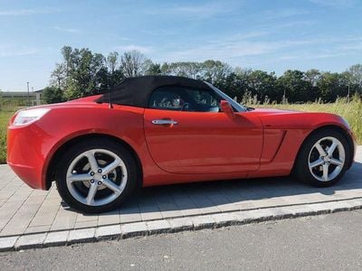 Gebraucht Opel GT 264 PS (194 kW) 2009 Rot Cabrio