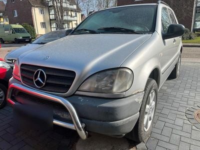 Gebraucht Mercedes ML270 170 PS (125 kW) 2000 Silber SUV
