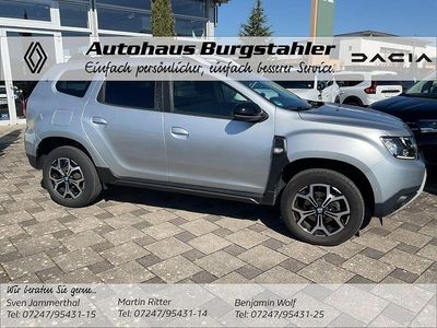 Gebraucht Dacia Duster Celebration 150 PS (110 kW) 2020 Grau SUV
