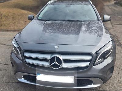 Gebraucht Mercedes GLA180 AMG 122 PS (89 kW) 2015 Grau SUV