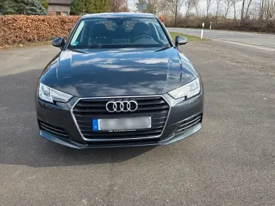 Gebraucht Audi A4 Ambiente 150 PS (110 kW) 2017 Grau Limousine