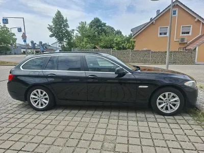 Gebraucht BMW 520 184 PS (135 kW) 2011 Schwarz Kombi