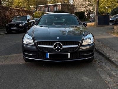 Gebraucht Mercedes SLK200 184 PS (135 kW) 2011 Grau Cabrio