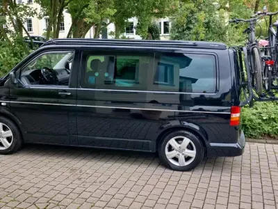 Gebraucht VW Multivan 109 PS (80 kW) 2009 Schwarz Van / Kleinbus