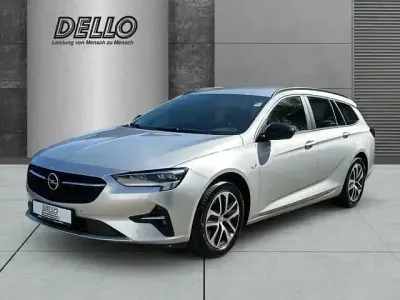 Używany Opel Insignia Edition 170 KM (125 kW) 2022 Srebrny Kombi