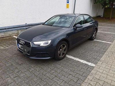 Gebraucht Audi A4 Basis 150 PS (110 kW) 2017 Grau Limousine