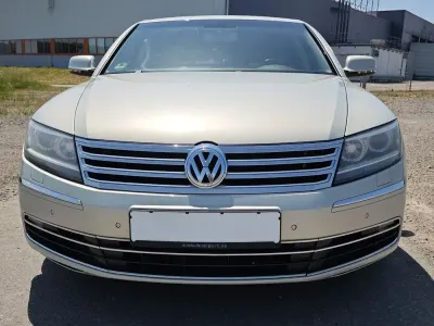 Gebraucht VW Phaeton 245 PS (180 kW) 2014 Gold Limousine