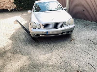 Mercedes C180