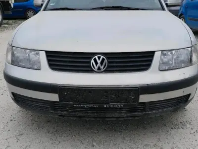 Gebraucht VW Passat 125 PS (91 kW) 1999 Grau Limousine