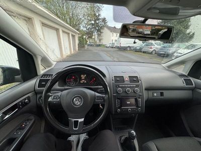 gebraucht VW Touran 1.6 TDI Highline BlueMotion Technolog...