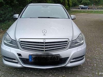 Mercedes C200
