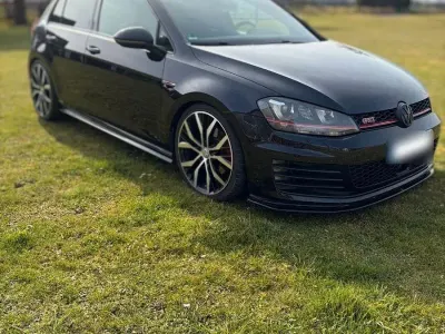 Używany VW Golf VII GTI 220 KM (161 kW) 2014 Czarny Sedan/Limuzyna