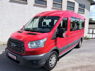Gebraucht Ford Transit Trend 105 PS (77 kW) 2018 Rot Kombi