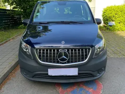 Gebraucht Mercedes Vito 163 PS (119 kW) 2021 Blau Van