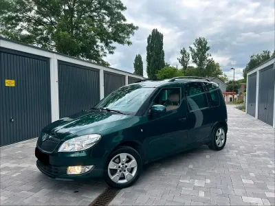 Gebraucht Skoda Roomster 105 PS (77 kW) 2011 Grün Van / Kleinbus