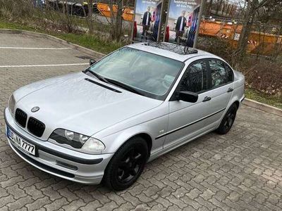 gebraucht BMW 318 318 i Comfort Edition