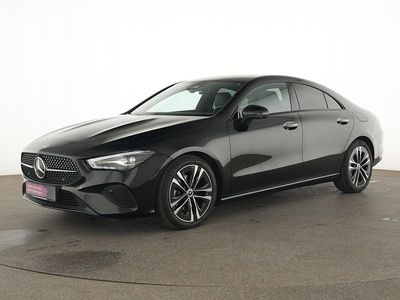Gebraucht Mercedes CLA200 Progressive 163 PS (119 kW) 2024 Nachtschwarz Limousine
