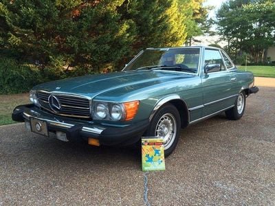 Usata Mercedes SL380 155 CV (114 kW) 1983 Verde Cabrio