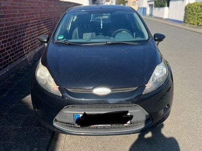 Gebraucht Ford Fiesta Ambiente 82 PS (60 kW) 2009 Schwarz Kleinwagen