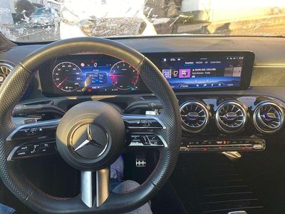 Gebraucht Mercedes A250 AMG line 224 PS (164 kW) 2023 Weiß Limousine