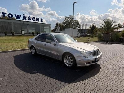 Mercedes E200