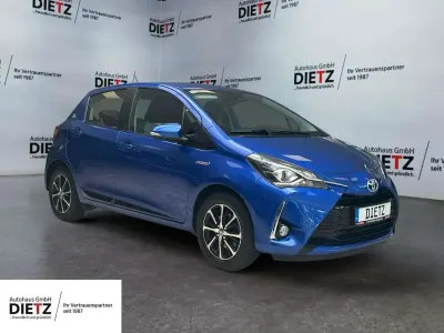 Gebraucht Toyota Yaris Team 75 PS (55 kW) 2018 Nebula blue Limousine