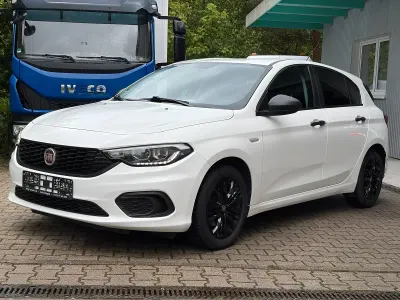 Gebraucht Fiat Tipo Street 95 PS (69 kW) 2019 Weiß Kombi
