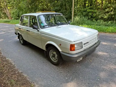Gebraucht Wartburg 353 68 PS (50 kW) 1988 Weiß Limousine