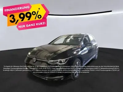Brugt VW Golf VIII Active 150 HK (110 kW) 2023 Sort Sedan