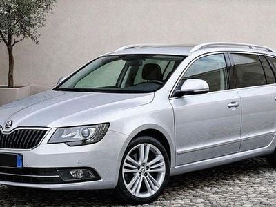 Gebraucht Skoda Superb Elegance 170 PS (125 kW) 2014 Grau Limousine