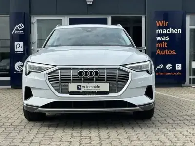Gebraucht Audi e-tron Advanced Plus 300 kW (408 PS) 2022 Weiß SUV