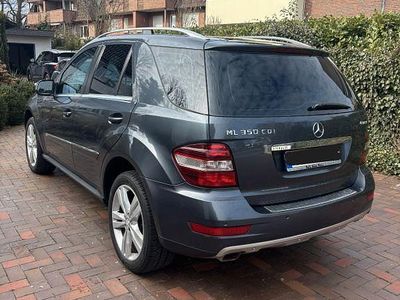 Gebraucht Mercedes ML350 231 PS (169 kW) 2010 Grau SUV