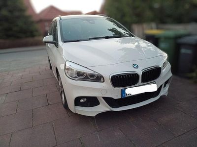 Weiß Gebraucht 2017 BMW 216 Gran Tourer M Sport Van / Kleinbus | 15.900 €