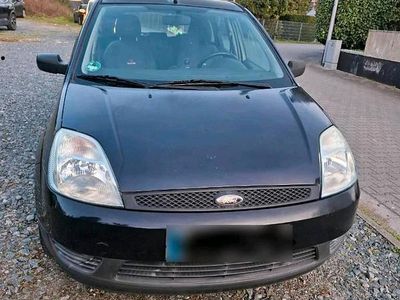 Second-hand Ford Fiesta 80 CP (58 kW) 2002 Negru Hatchback