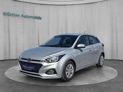 Usata Hyundai i20 Trend 101 CV (74 kW) 2020 Argento Utilitaria